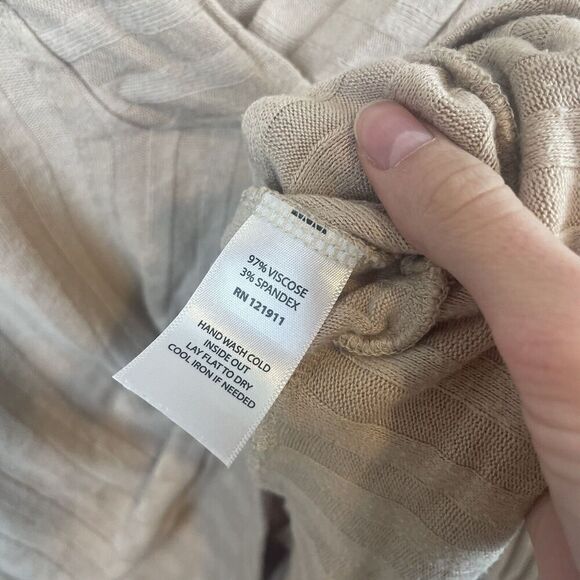 LNA Tan Cream Pullover Ribbed Sweater Size XS Viscose Spandex Slight Wear - Picture 4 of 8